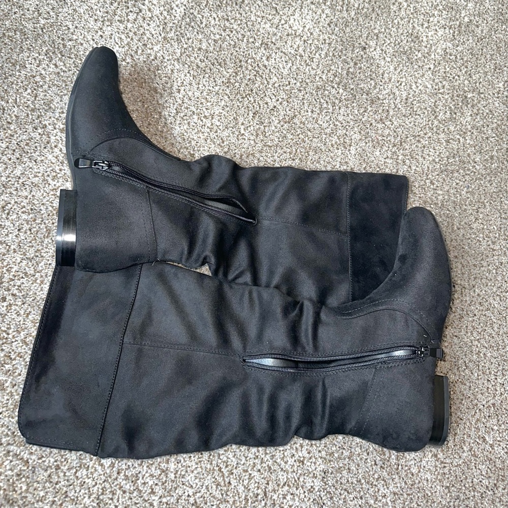Black slouchy suede booties